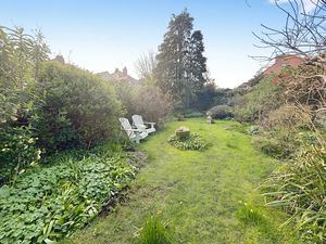 Photo 13- click for photo gallery